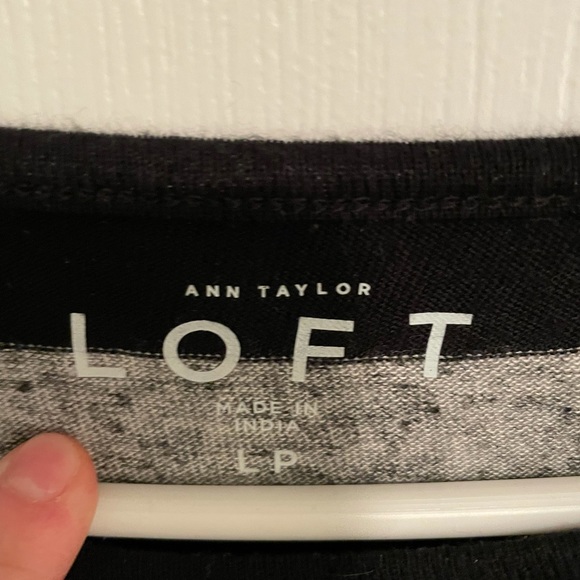 Loft petite ruffle sleeve top - Picture 2 of 3